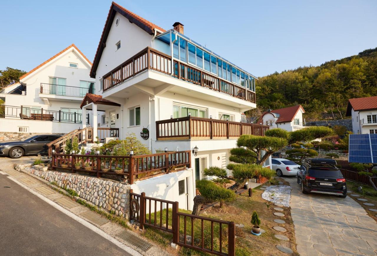 Herkules Namhae German Village Esterno foto